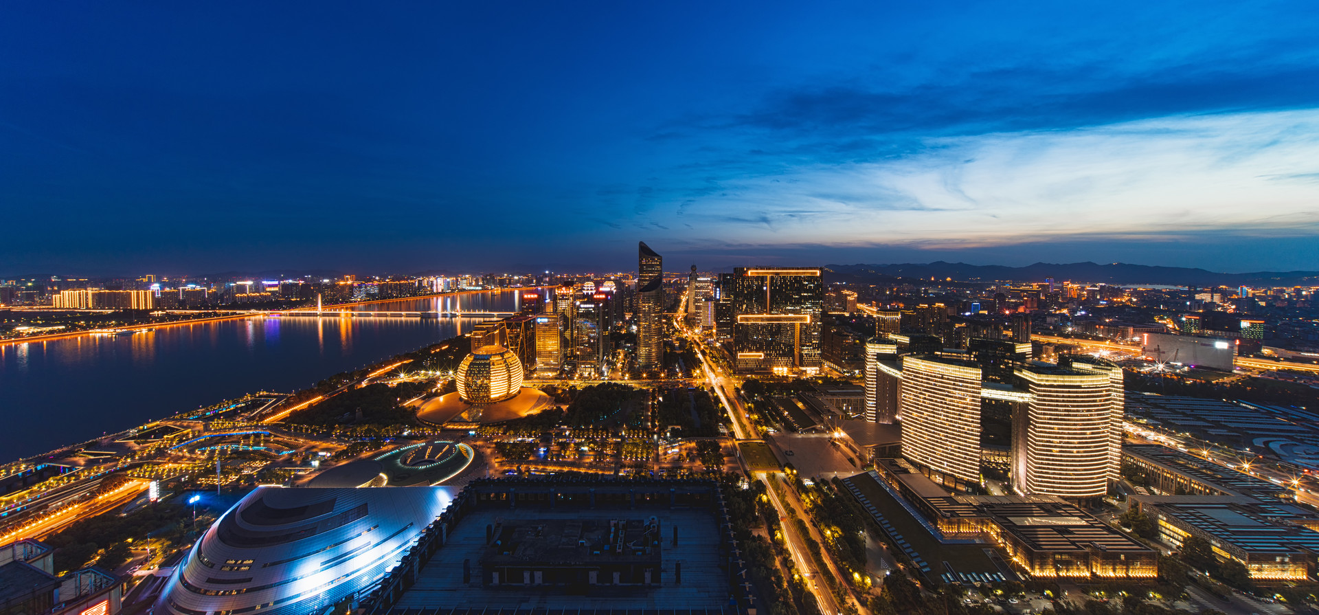 攝圖網(wǎng)_501309731_banner_杭州城市風光（企業(yè)商用） (1).jpg